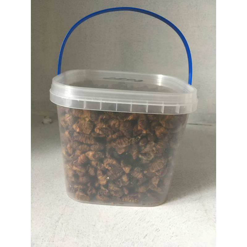 НАТУРАЛЬНИЙ КОРМ-ЛАКОМНІСТЬ ДЛЯ КОЇ ЛІЧИНКА ТУТОВОГО ШОВКОПРЯДА, висококалорійний плаваючий (відро 1л/280г) НАТУРАЛЬНИЙ КОРМ-ЛАКОМНІСТЬ ДЛЯ КОЇ ЛІЧИНКА ТУТОВОГО ШОВКОПРЯДА, висококалорійний плаваючий (відро 1л/280г)